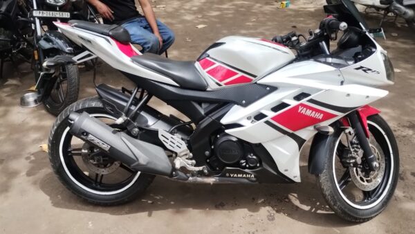 2012 Yamaha R15