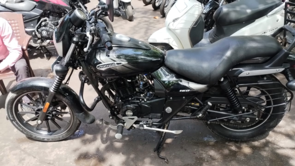 2020 Bajaj avenger 160 Street