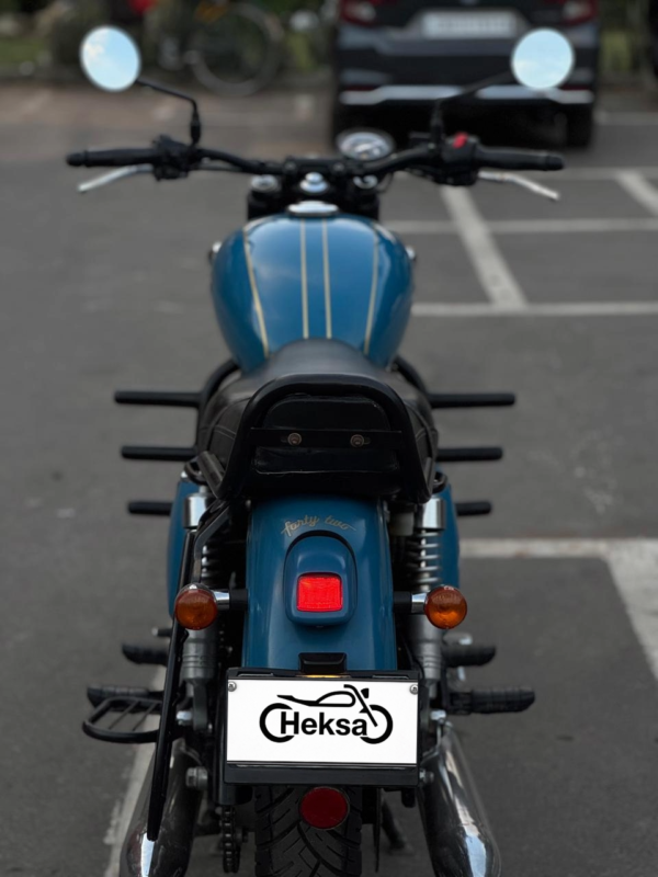 2023 Jawa 42