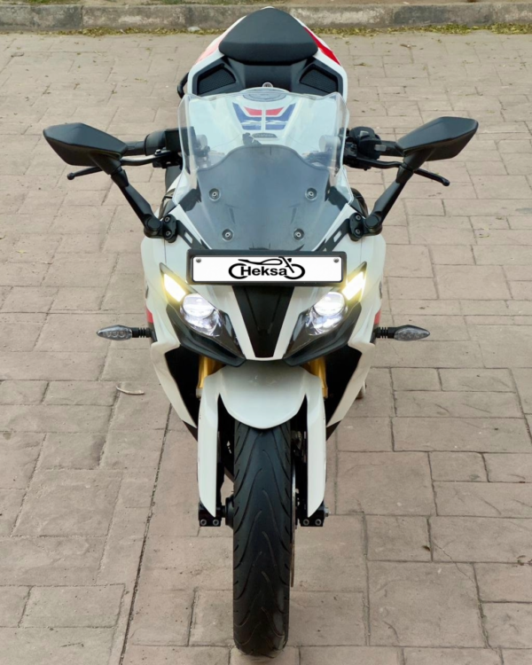 2025 BMW G310 RR