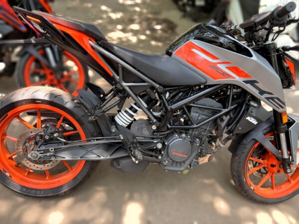 2025 KTM Duke