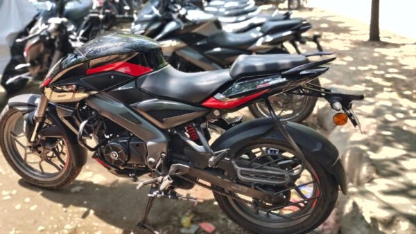 2025 Bajaj Pulsar Ns160