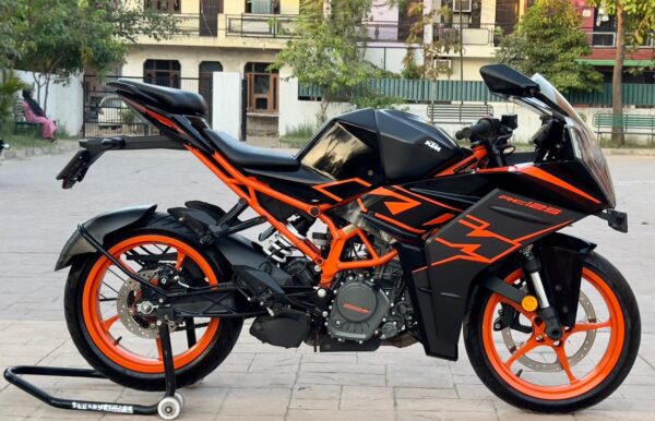 2022 KTM RC 125