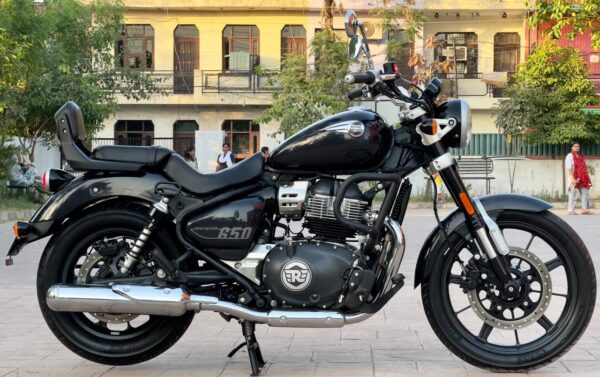 2024 Royal Enfield RE Super Meteor 650