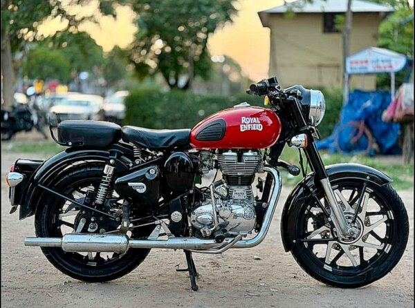 2017 Royal Enfield Classic