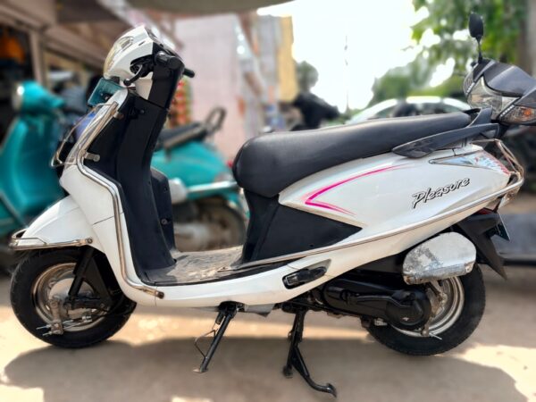 2016 Hero Pleasure