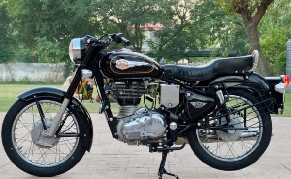 2018 Royal Enfield Bullet Standard Bs4