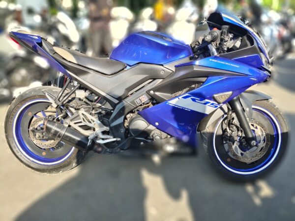 2021 Yamaha R15