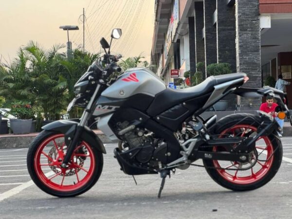2021 Yamaha MT-15
