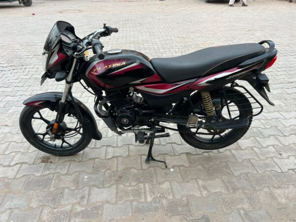 2023 Bajaj Platina
