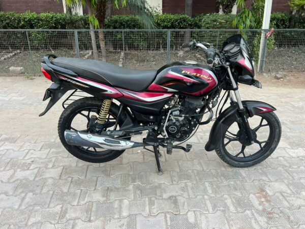 2023 Bajaj Platina