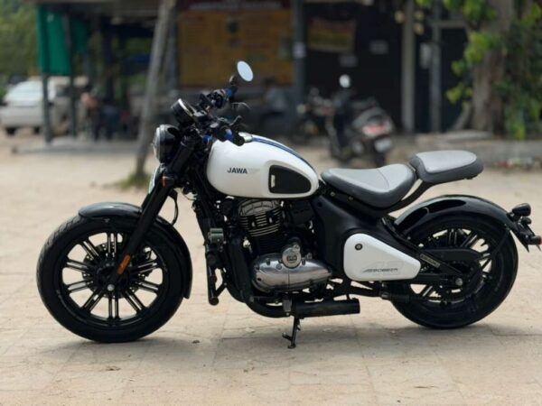 2025 Jawa Bobber 42