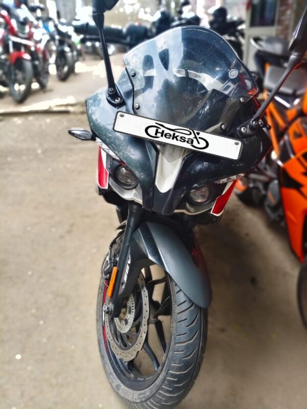2024 Bajaj Pulsar RS200