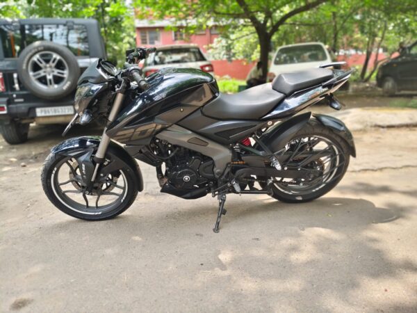 2023 Bajaj Pulsar NS200