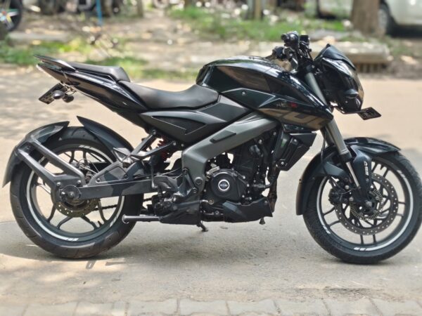 2023 Bajaj Pulsar NS200