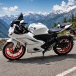 2025 Yamaha R15 V4