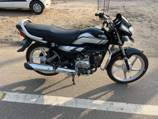 2024 Hero HF Deluxe