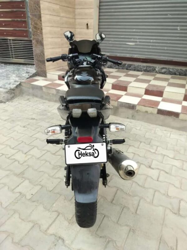 2016 Bajaj Pulsar 220 F