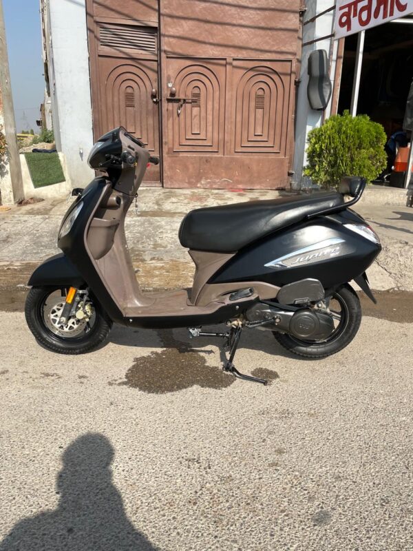 2022 TVS Jupiter ZX