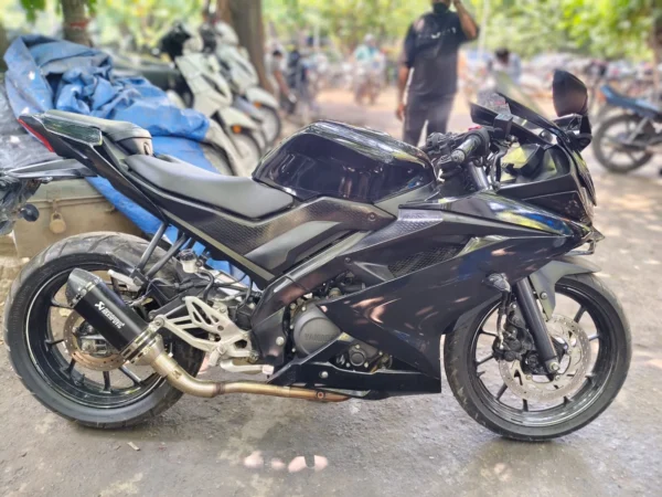 2020 Yamaha R1 v3