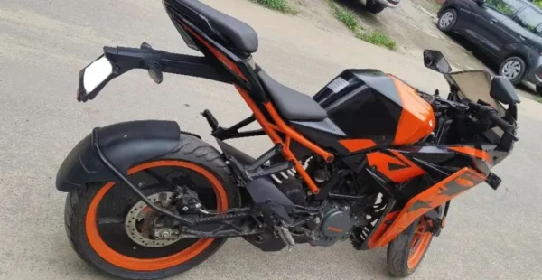 2022 KTM RC 200