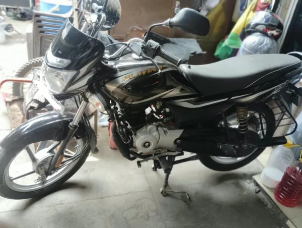 2025 Bajaj Platina