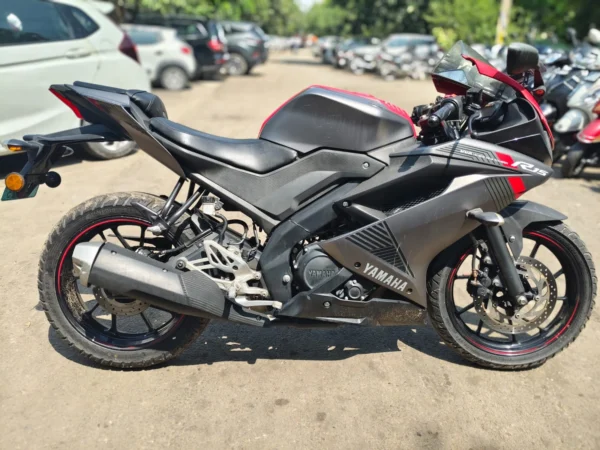 2018 Yamaha R15