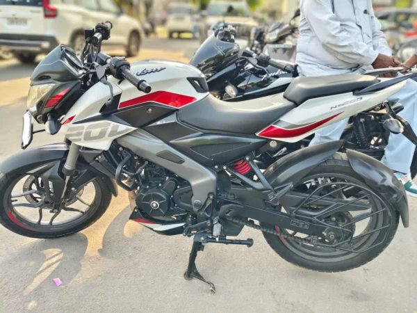 2024 Bajaj Pulsar NS200
