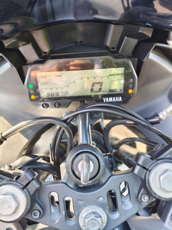 2021 Yamaha R15