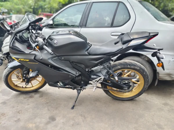 2023 Yamaha R15 V4